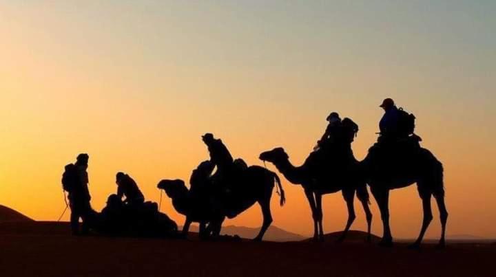 Pueblo Touareg - Private Tents Мерзуга Екстер'єр фото